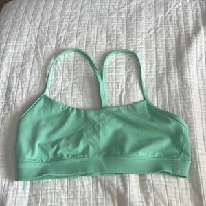 lululemon wild mint flow y bra